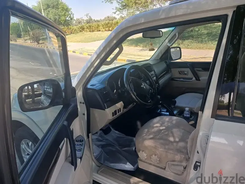 ميتسوبيشي باجيرو 2014